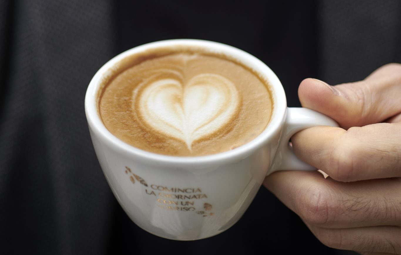 Come preparare il cappuccino perfetto a casa